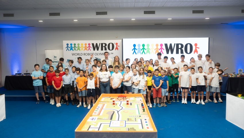 Cerca de cien escolares participan en la tercera edición del Campeonato Provincial de Robótica Educativa
